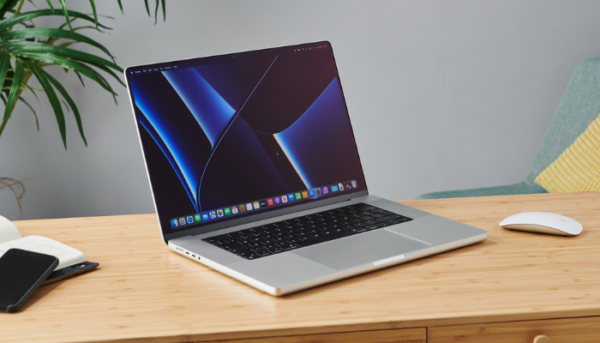 Essential MacBook accessories in 2024 Lumolog