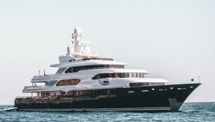 make1m.com luxury yachts